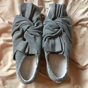 Kenneth Cole Ale Day 2 Twisted Knot Grey Sneaker